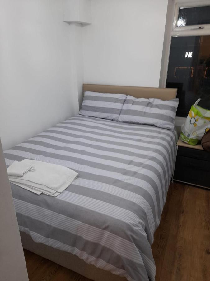 Apartment Zest Two