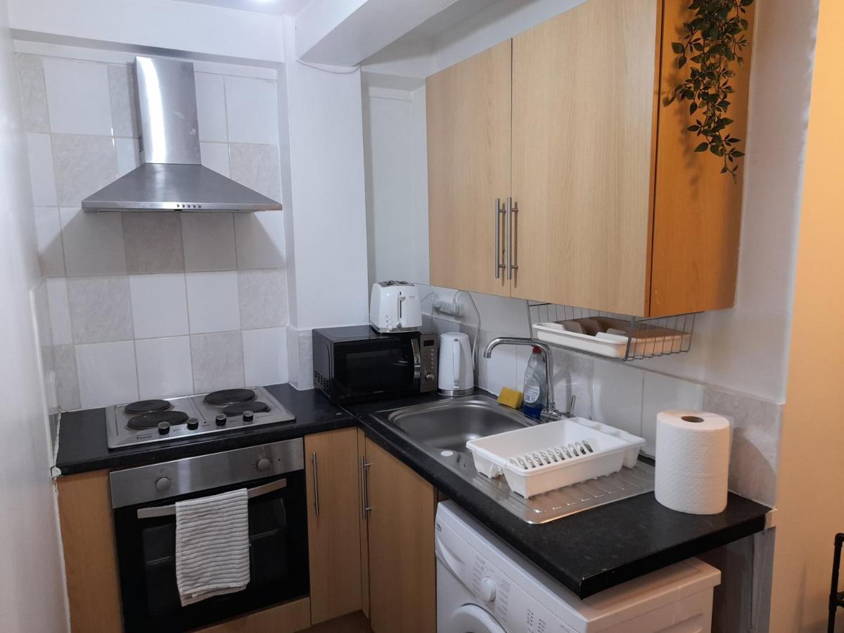 Apartment Zest Two