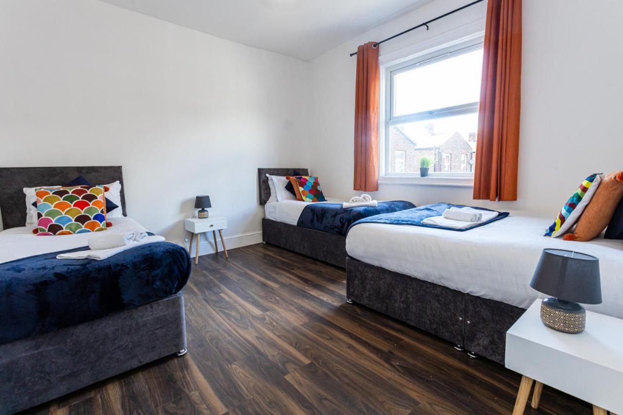 M18 Abbey Hey Holiday home Manchester
