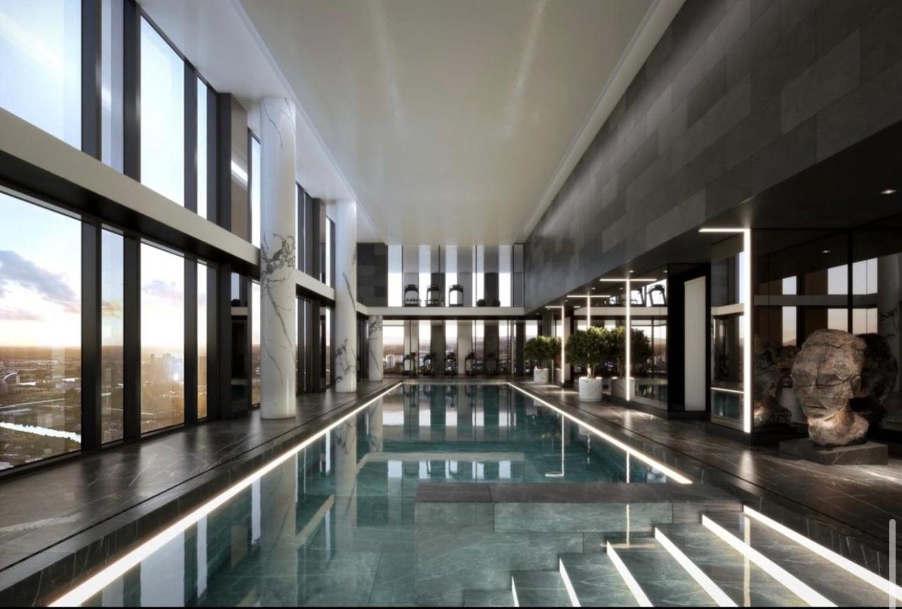 Apartment Brand New Luxury Centre 2 Bed Skyline Views