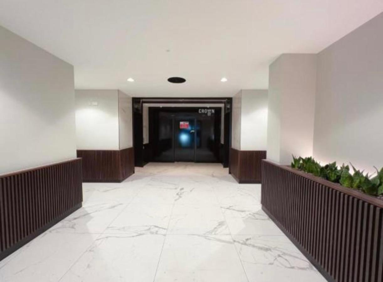 Brand New Luxury Centre 2 Bed Skyline Views *