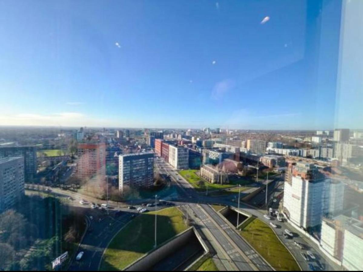 Brand New Luxury Centre 2 Bed Skyline Views Manchester