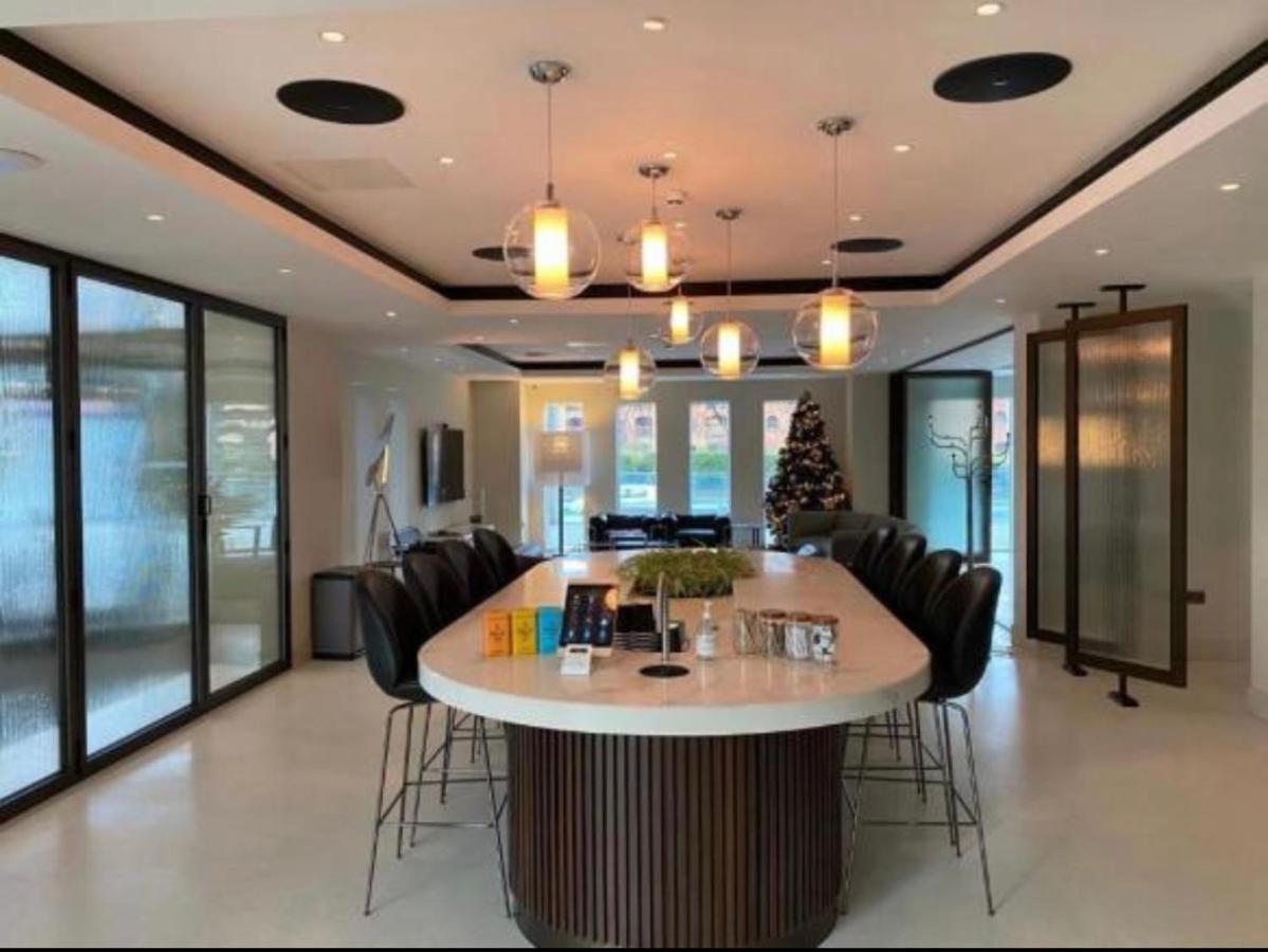 Brand New Luxury Centre 2 Bed Skyline Views Apartment Manchester