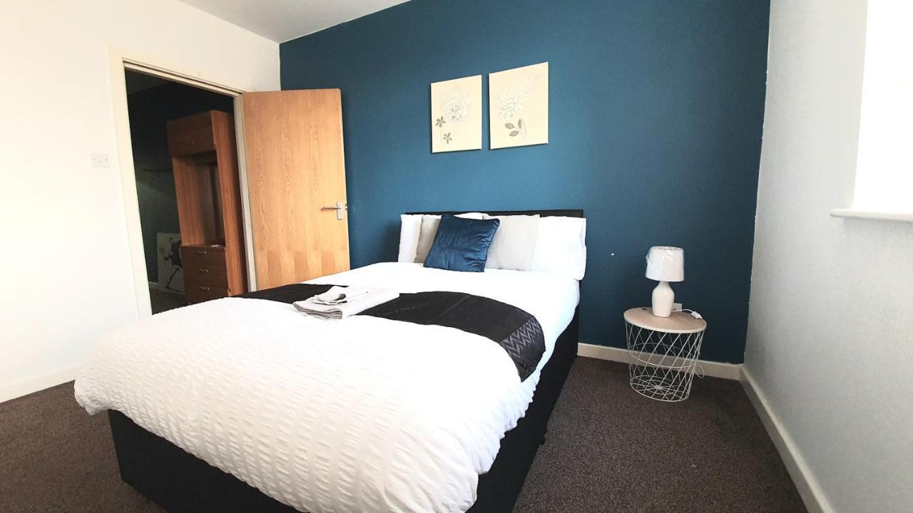 Salford Ark Comfort Near Salford Royal And Trafford Centre Apartment Manchester