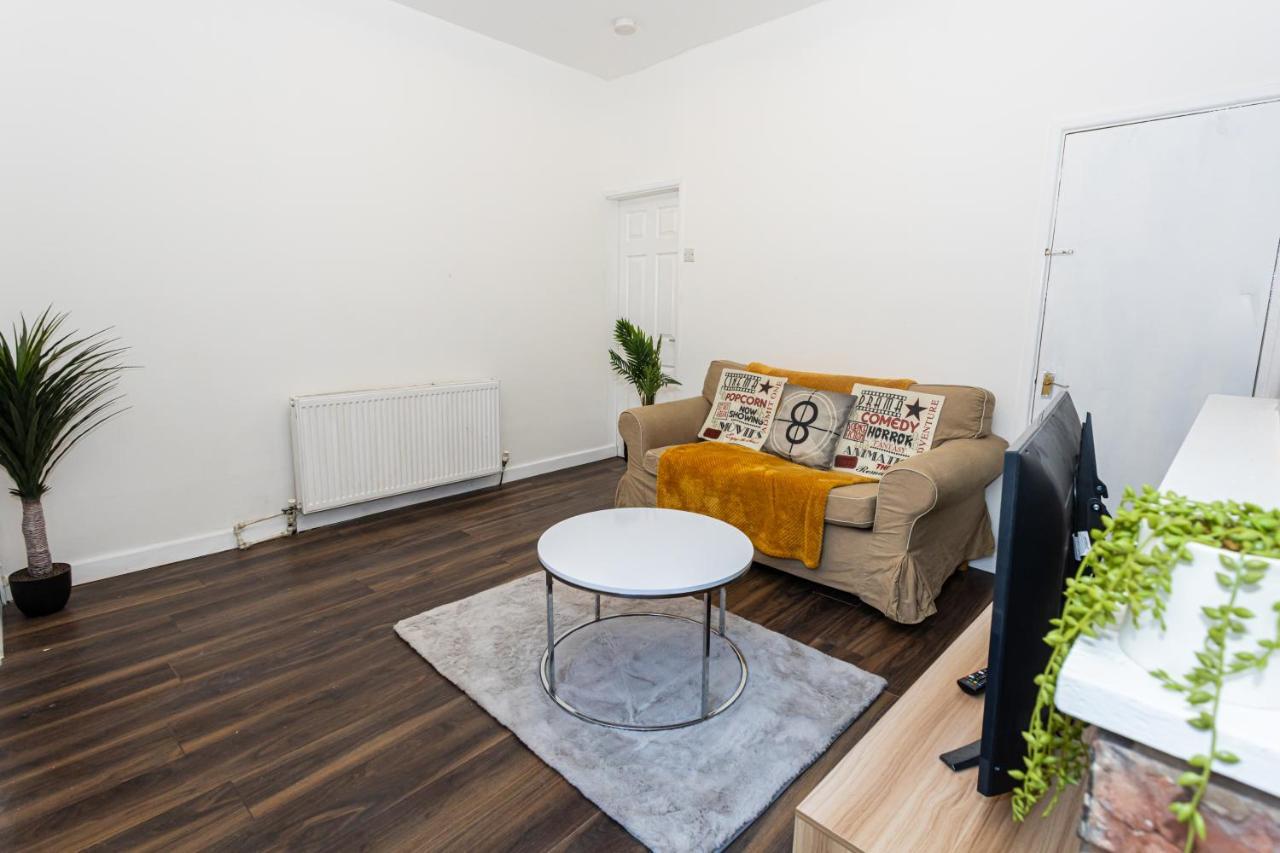 M18 Abbey Hey * Manchester