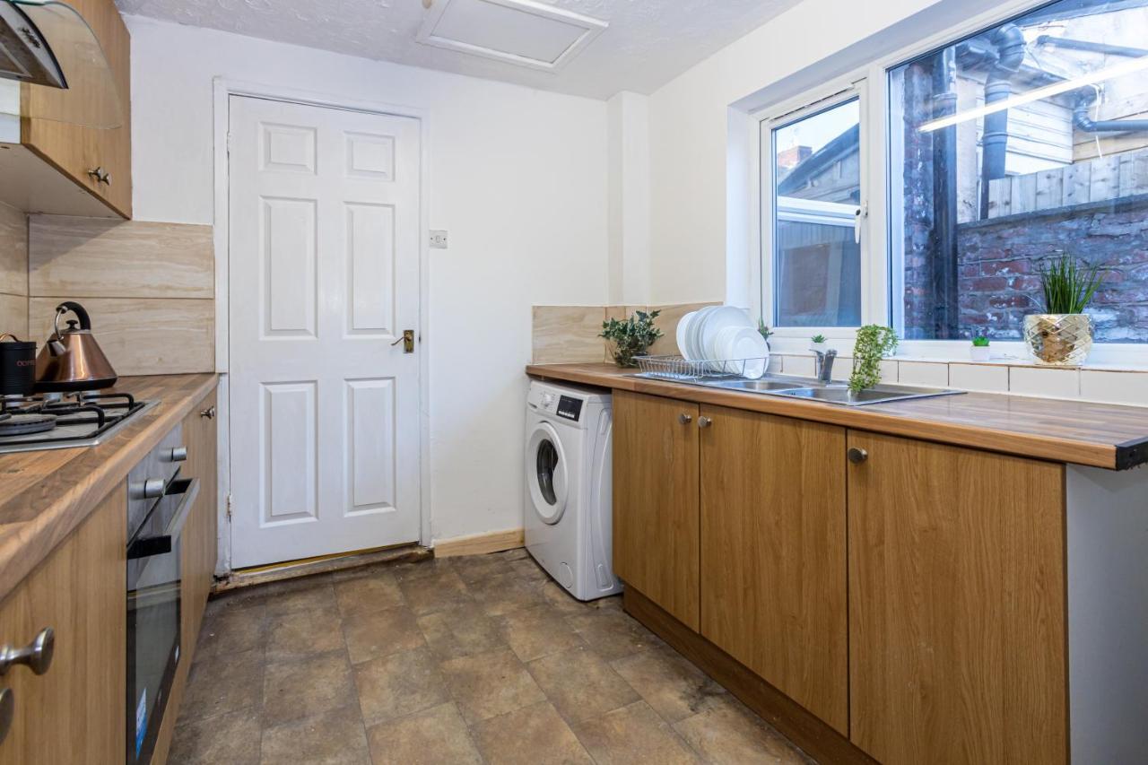 Holiday home M18 Abbey Hey Manchester