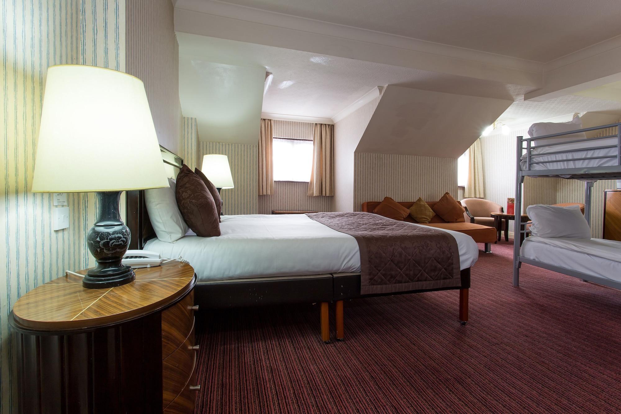 Britannia & Hotel 3*