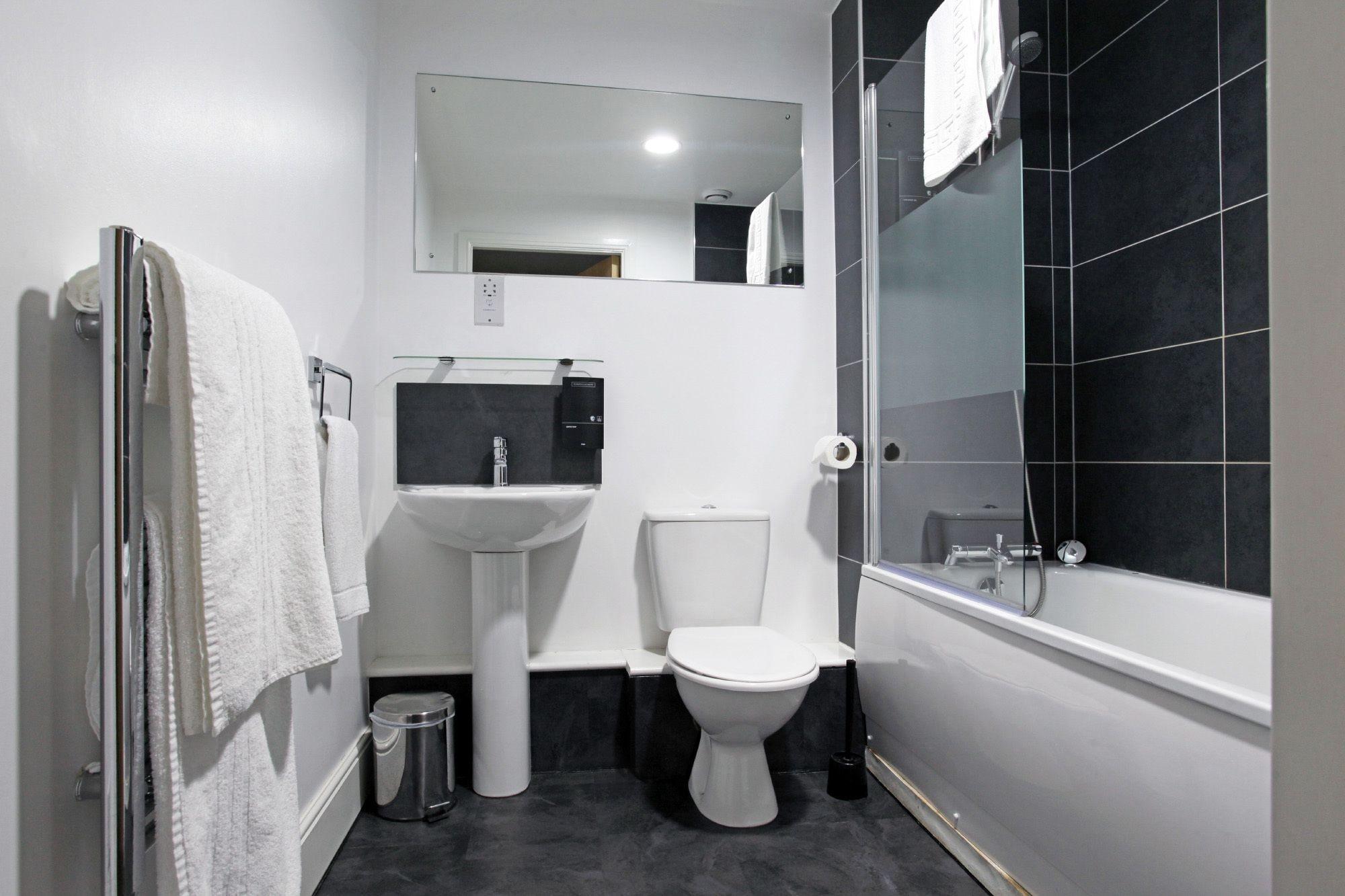 Aparthotel The Warehouse 4*