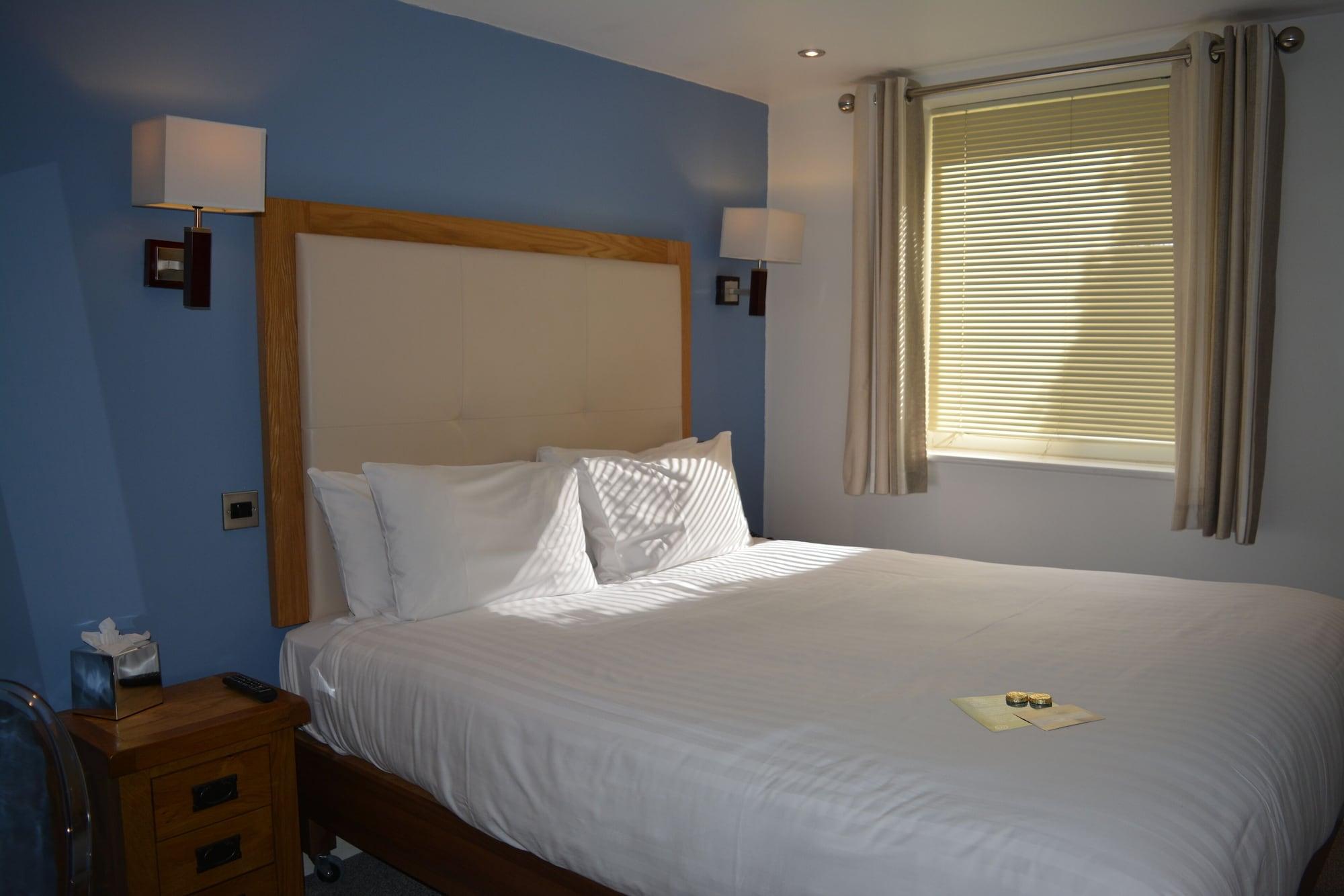 The Waterside And Leisure Club 3* Manchester