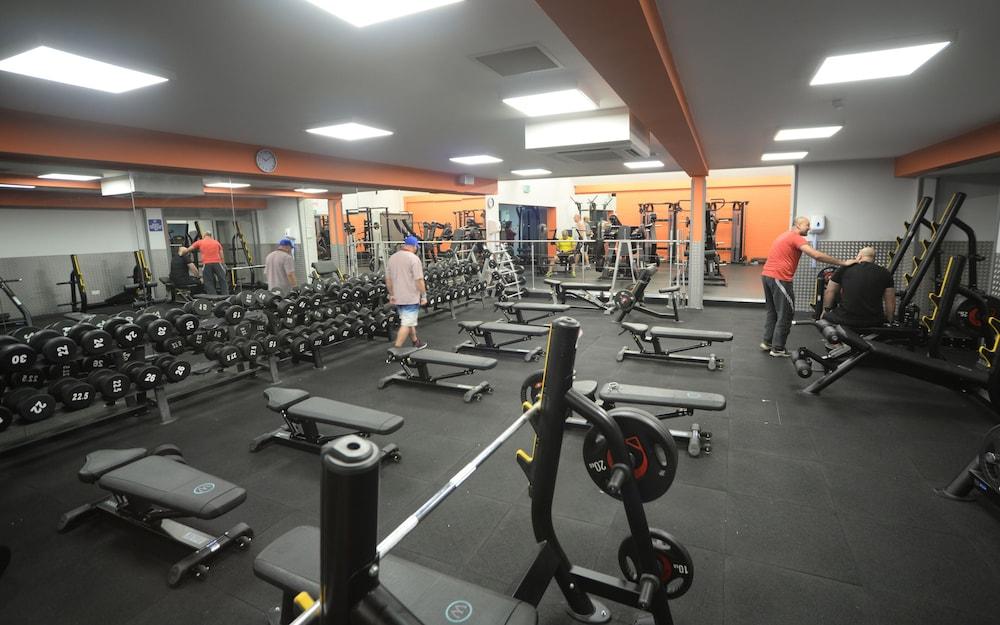 The Waterside And Leisure Club 3* Manchester