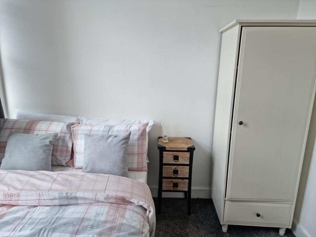 City View 2-Bed Apartment In Manchester Apartment *