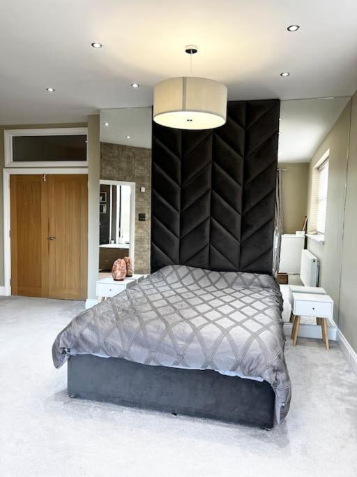 Holiday home Luxury Close To The With Hot Tub & Bbq Fire Pit.