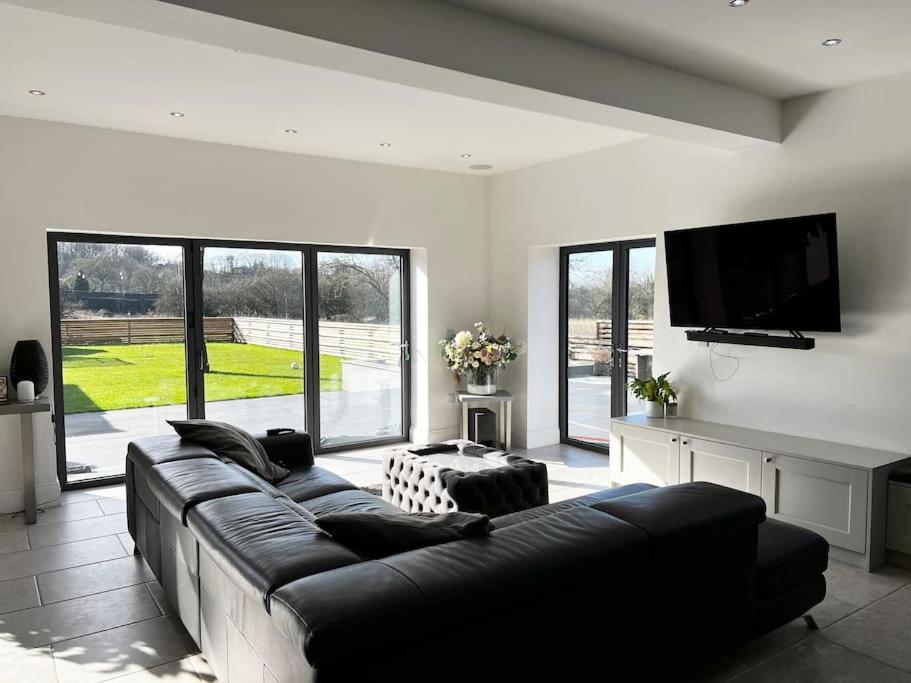 Holiday home Luxury Close To The With Hot Tub & Bbq Fire Pit.