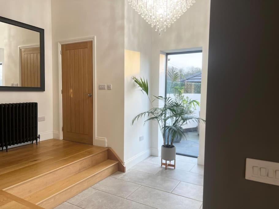 Holiday home Luxury Close To The With Hot Tub & Bbq Fire Pit.