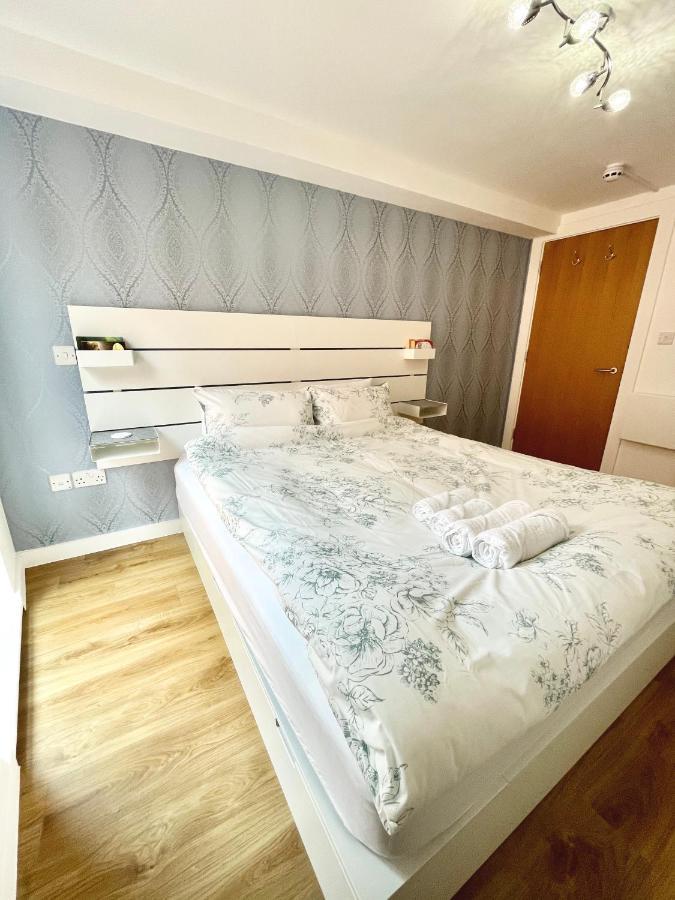 Apartment Two Bedrooms Flat - Centre *