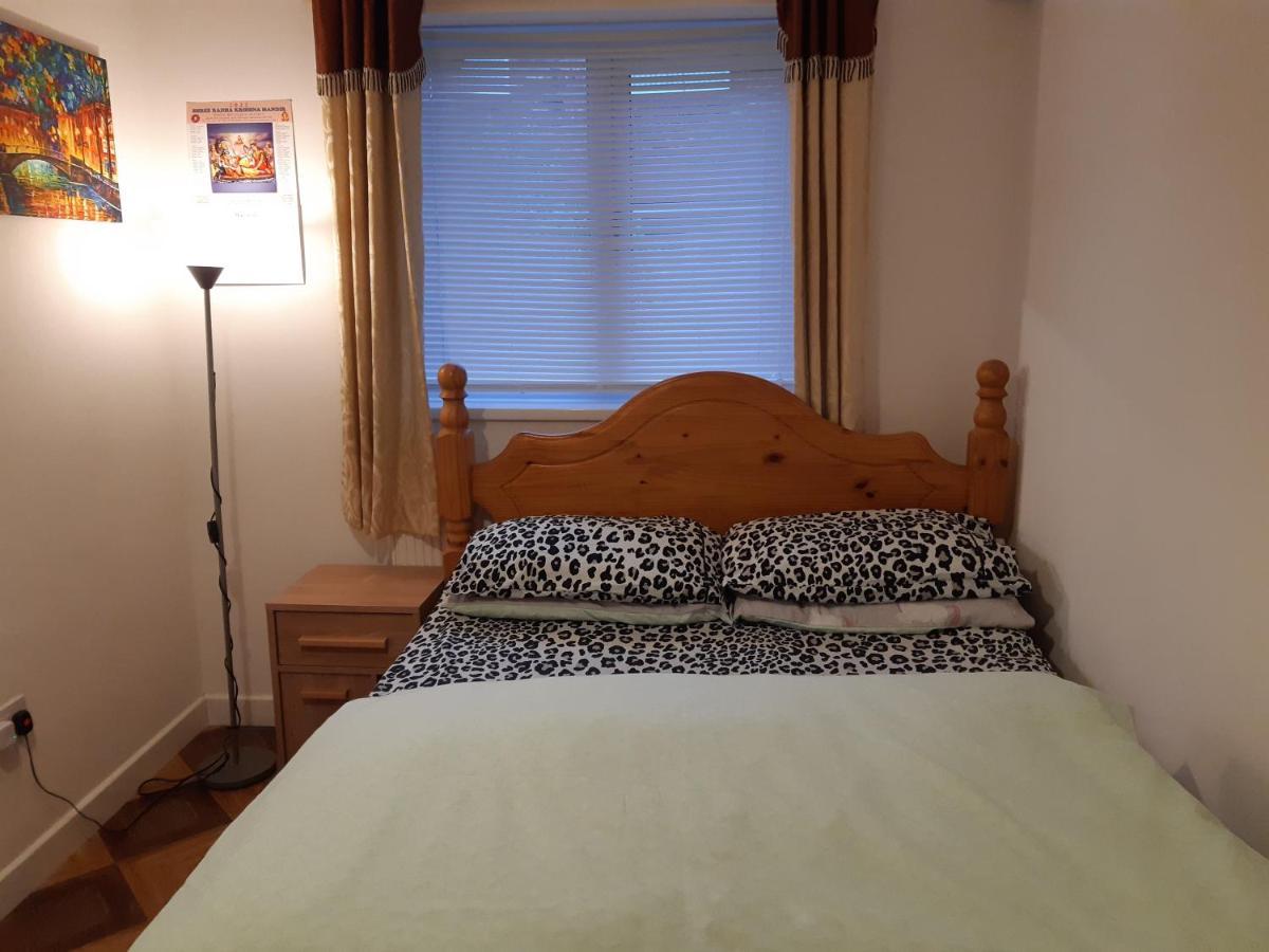 Comfortable Double Bedroom Lovely Apartment Manchester