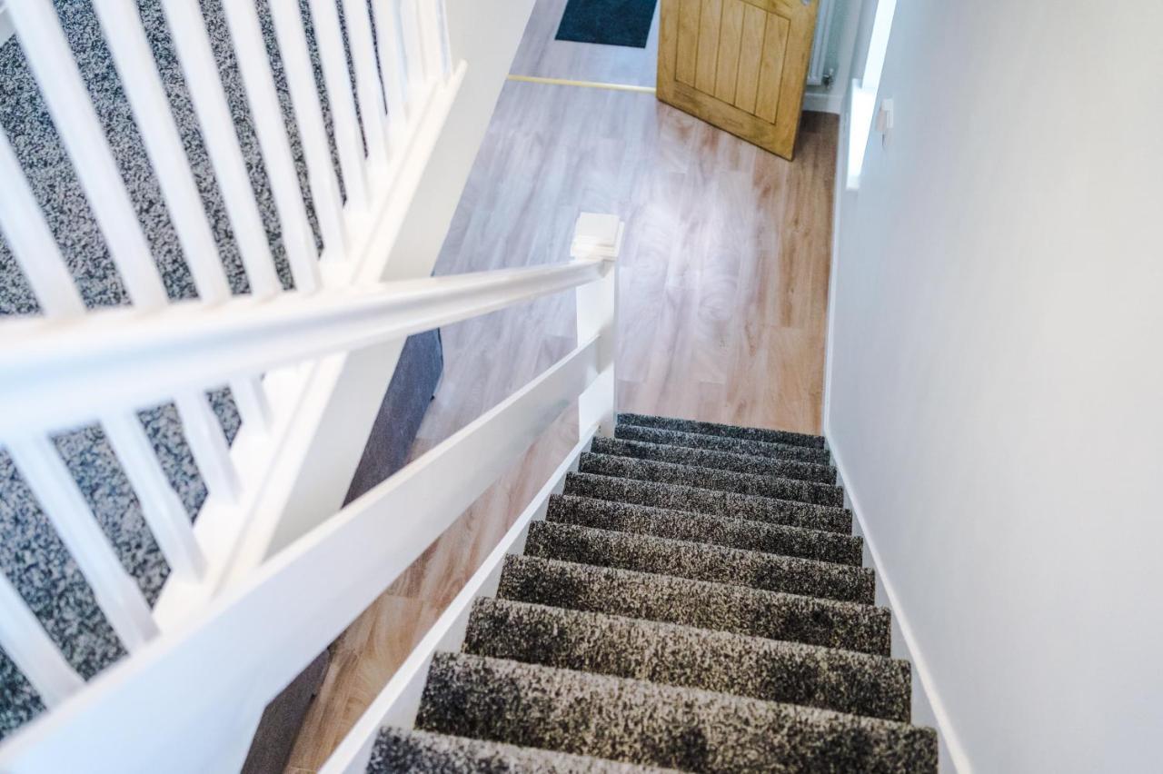 Holiday home Stylish 4 Bedroom Close To City Centre *