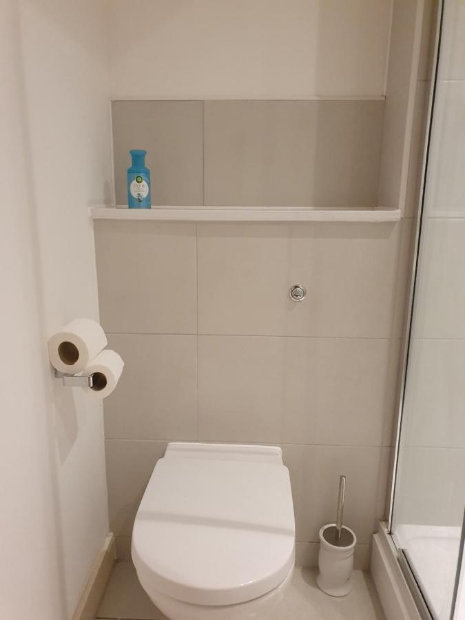 Apartment Stylish 2 Bed Apt In Centre
