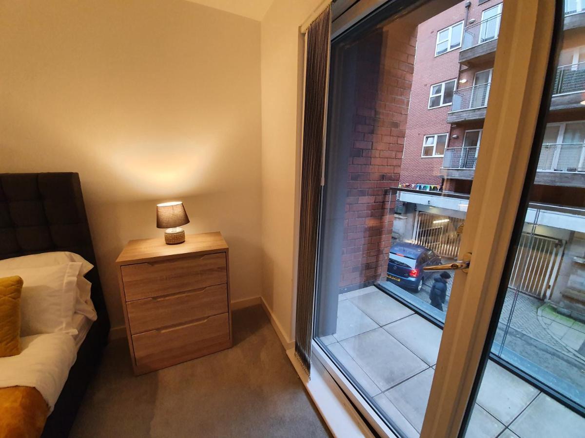 Stylish 2 Bed Apt In Centre Apartment