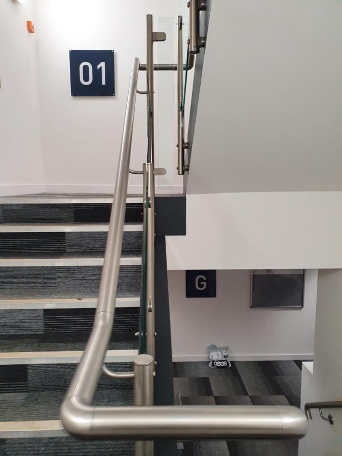 Apartment Stylish 2 Bed Apt In Centre Manchester