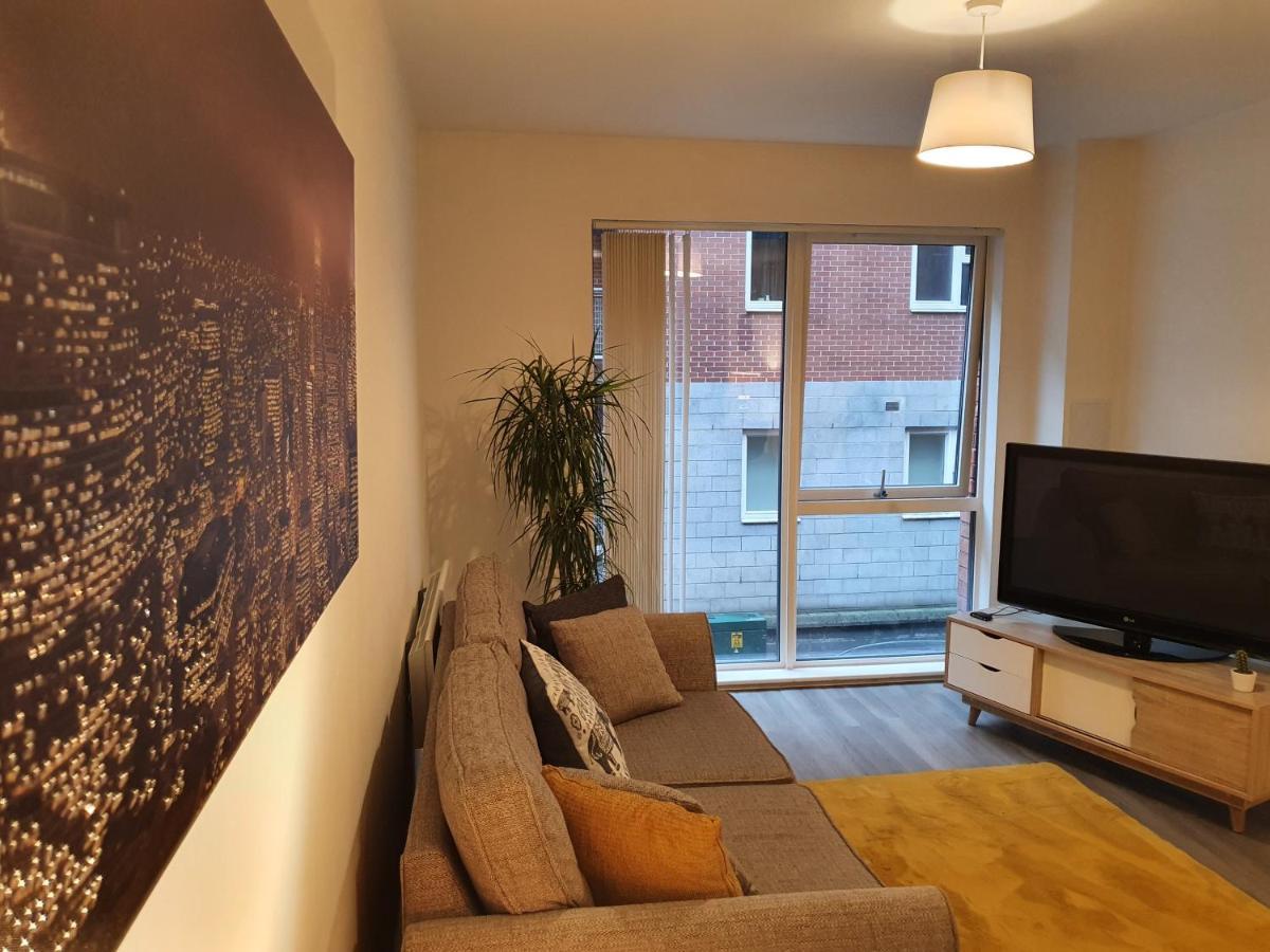 Apartment Stylish 2 Bed Apt In Centre