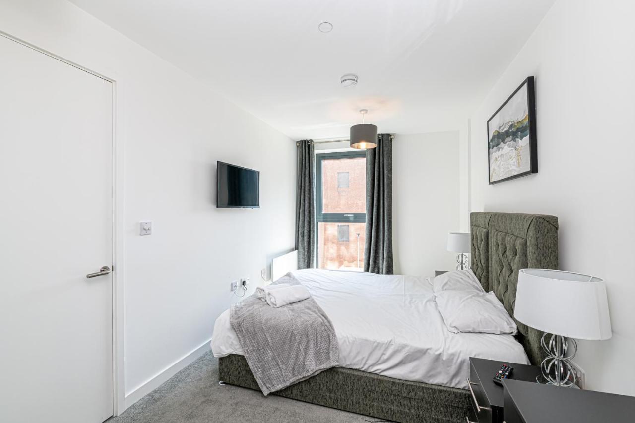 Insignia Apartment