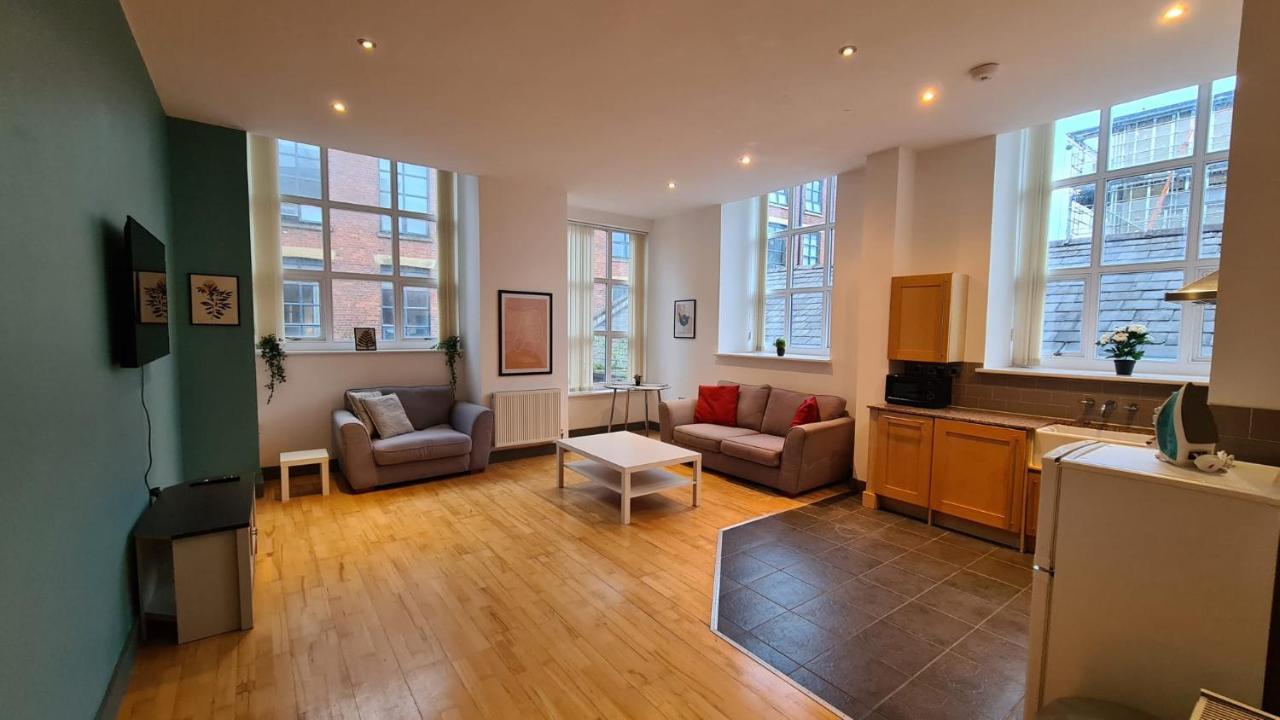 Apartment Spacious, Bright And Airy Centre Flat. Unique Converted Mill. *