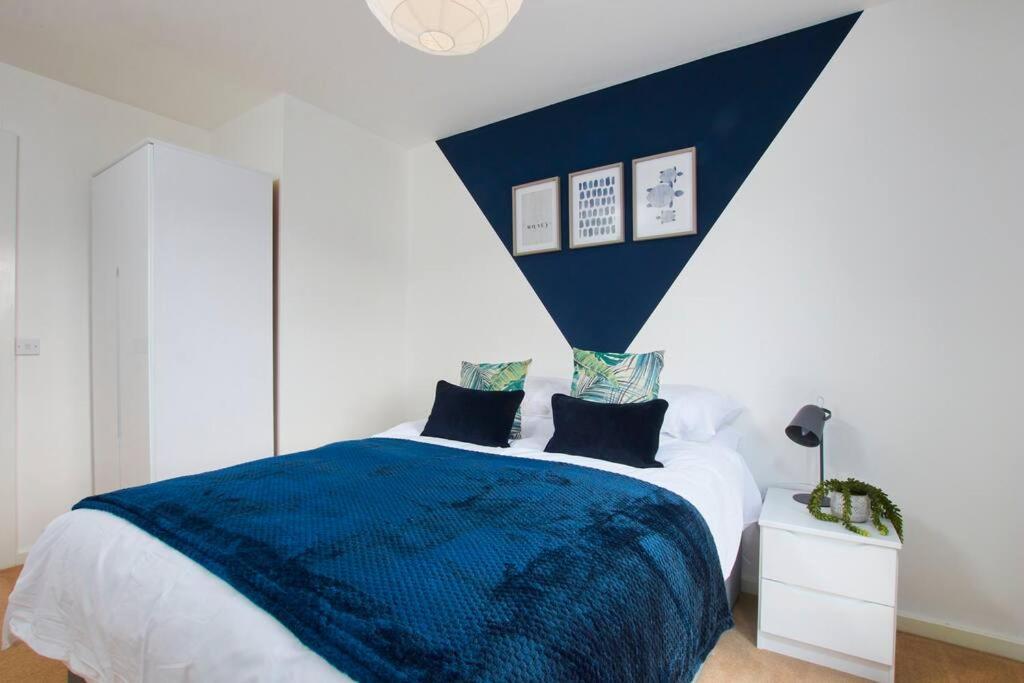 Apartment Gem - Sleeps 6 *