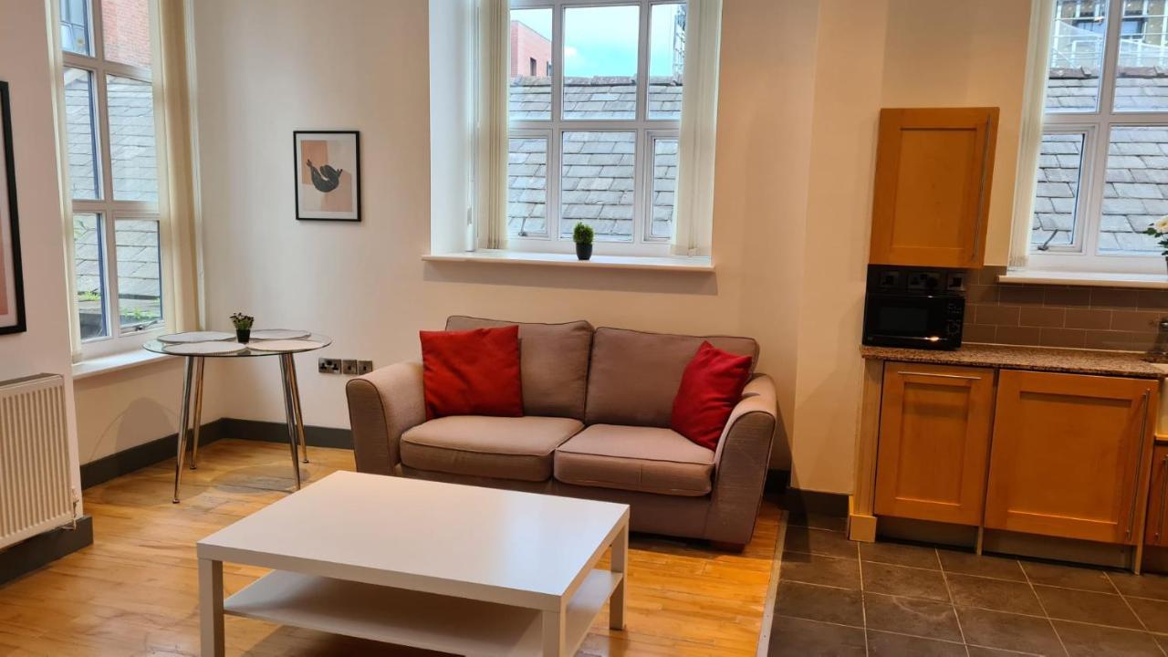 Spacious, Bright And Airy Centre Flat. Unique Converted Mill. Apartment *