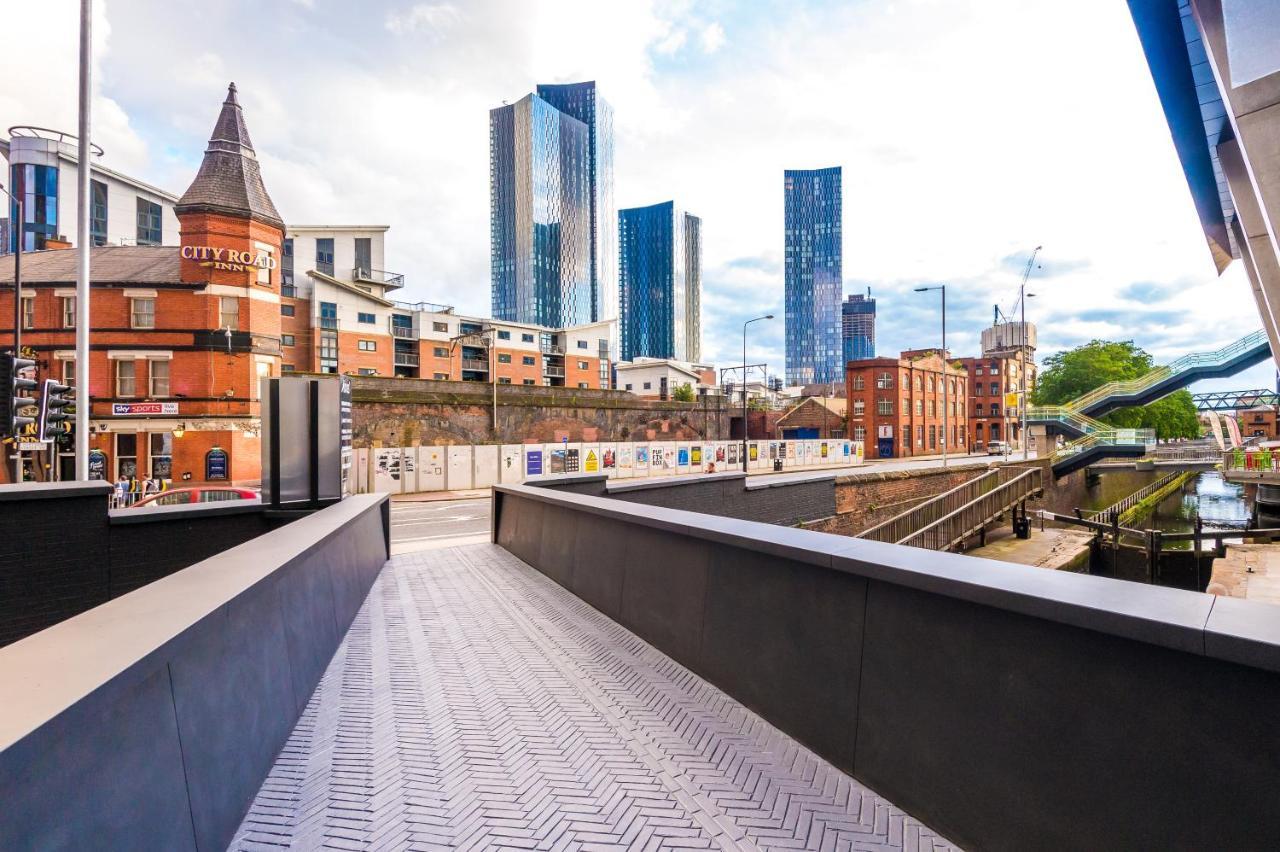 Hilltop Serviced - Deansgate Apartment