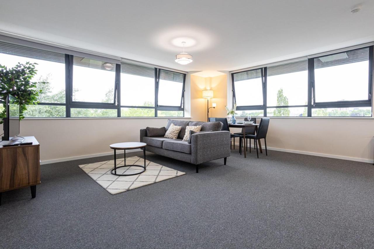 Apartment Lovely 2 Bedroom Modern *