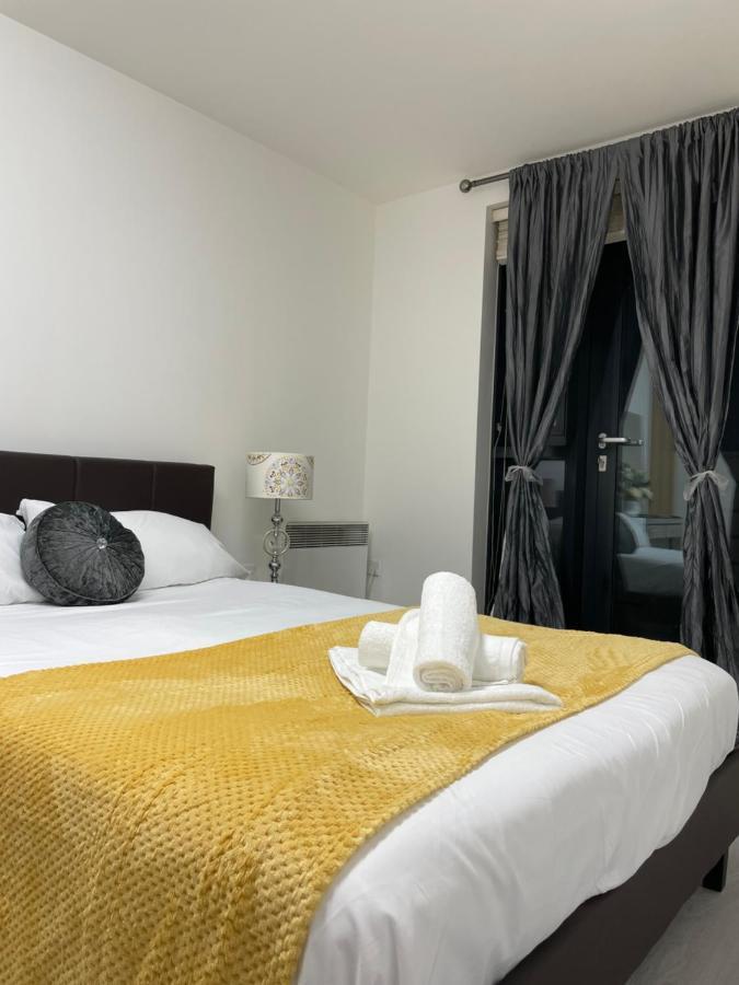 Wharf Premier - Free Private Parking Manchester