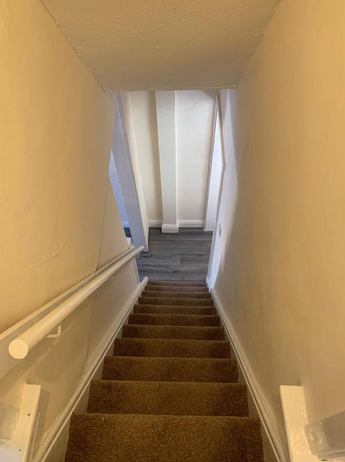Apartment Crystal House 10min To Centre Ideal For Work And Leisure