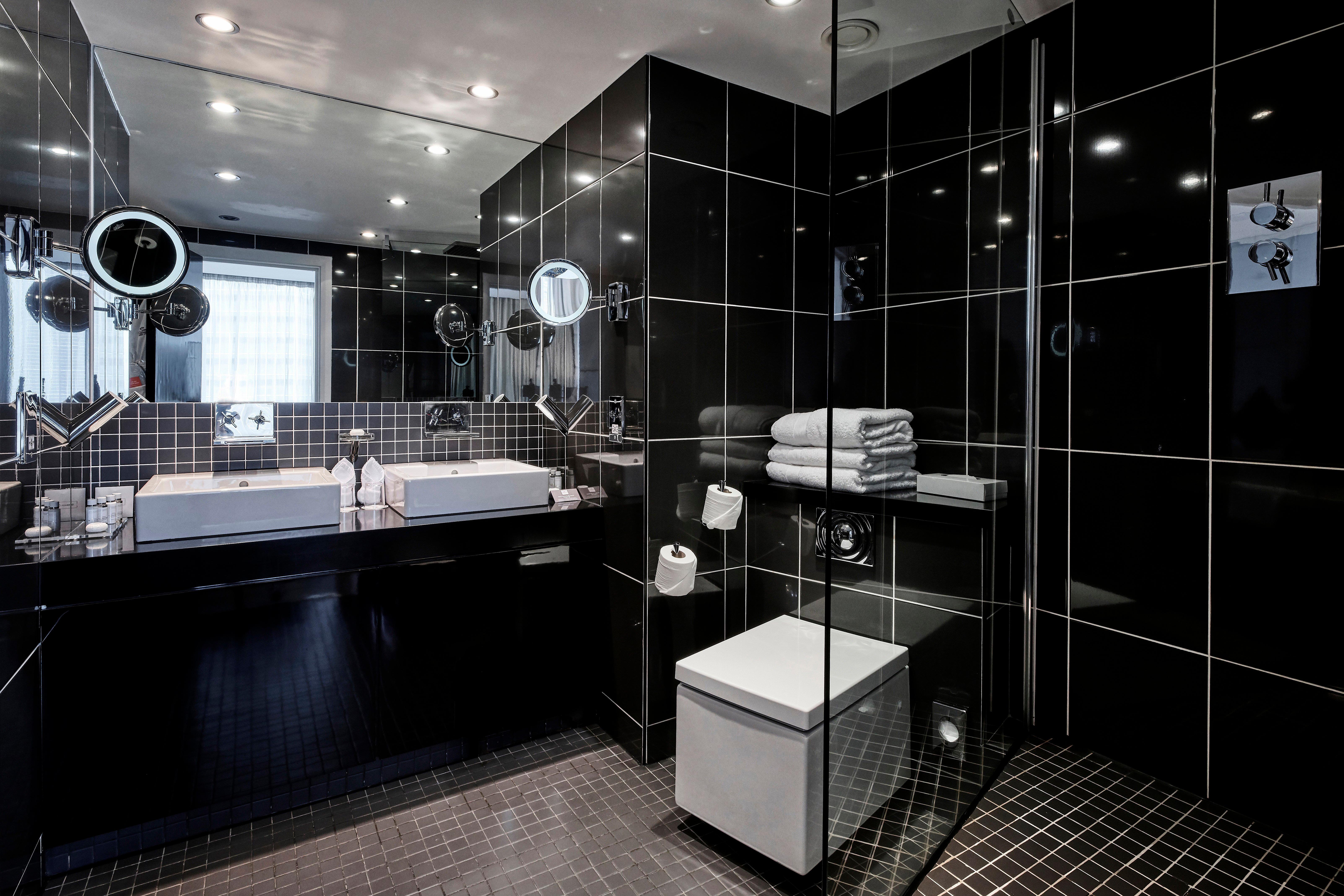 Crowne Plaza Centre By Ihg Hotel 4*