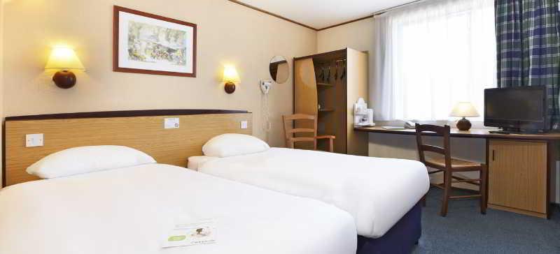 Campanile Hotel 2*