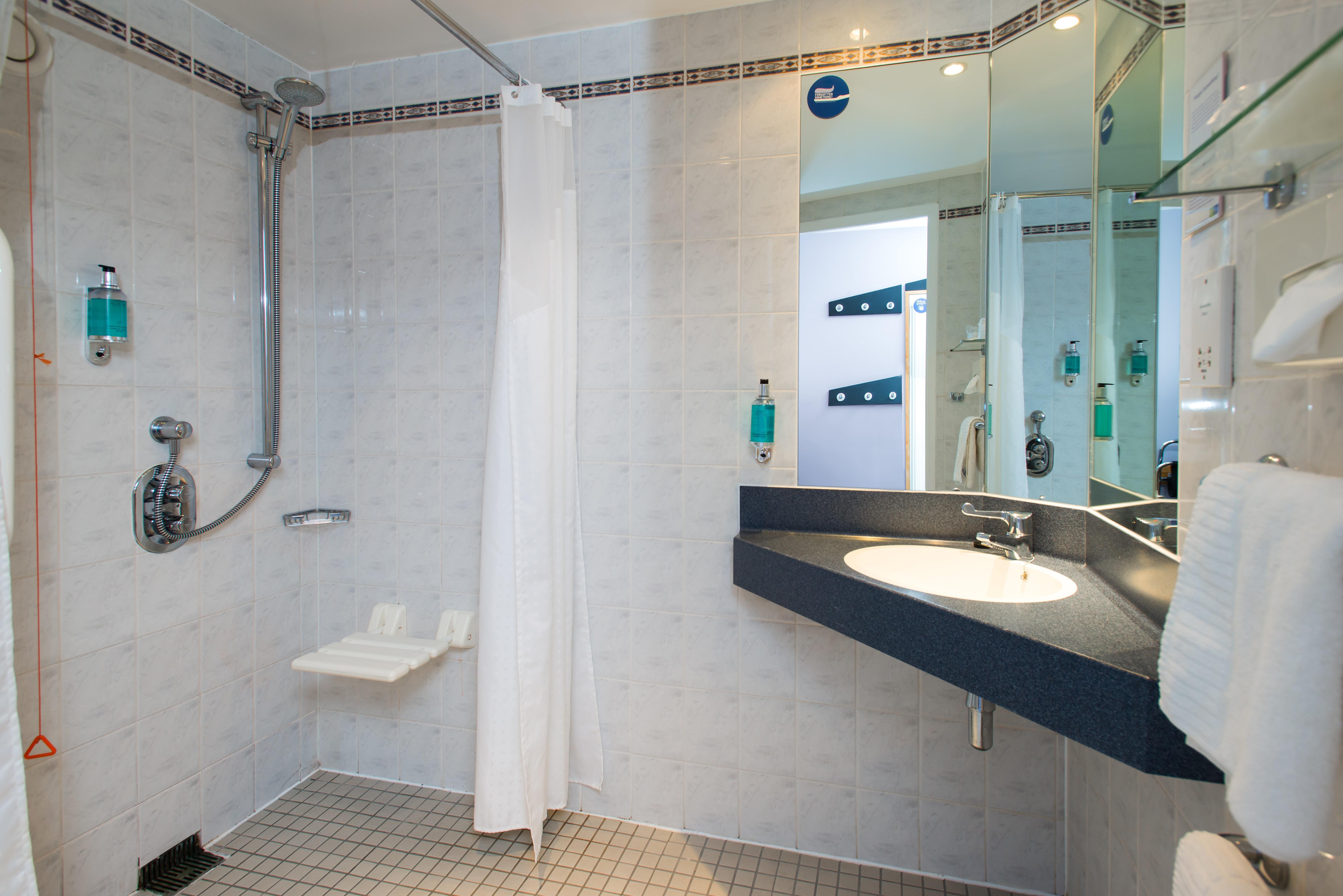 Express East By Ihg Hotel Manchester