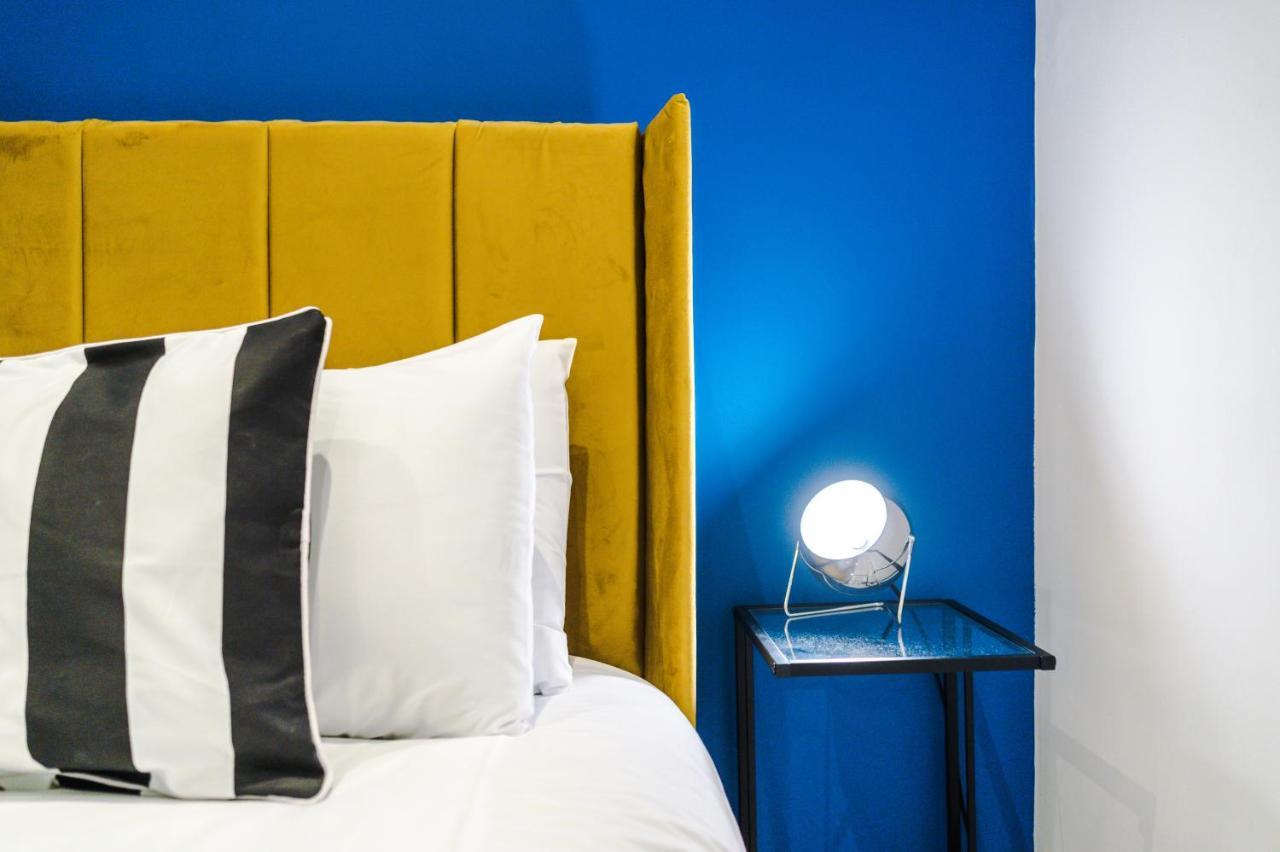 *new* Stylish & Modern Centre Apartment Manchester