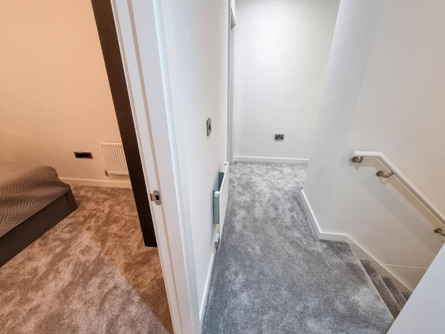 Luxury Centre Townhouse With Parking Holiday home Manchester