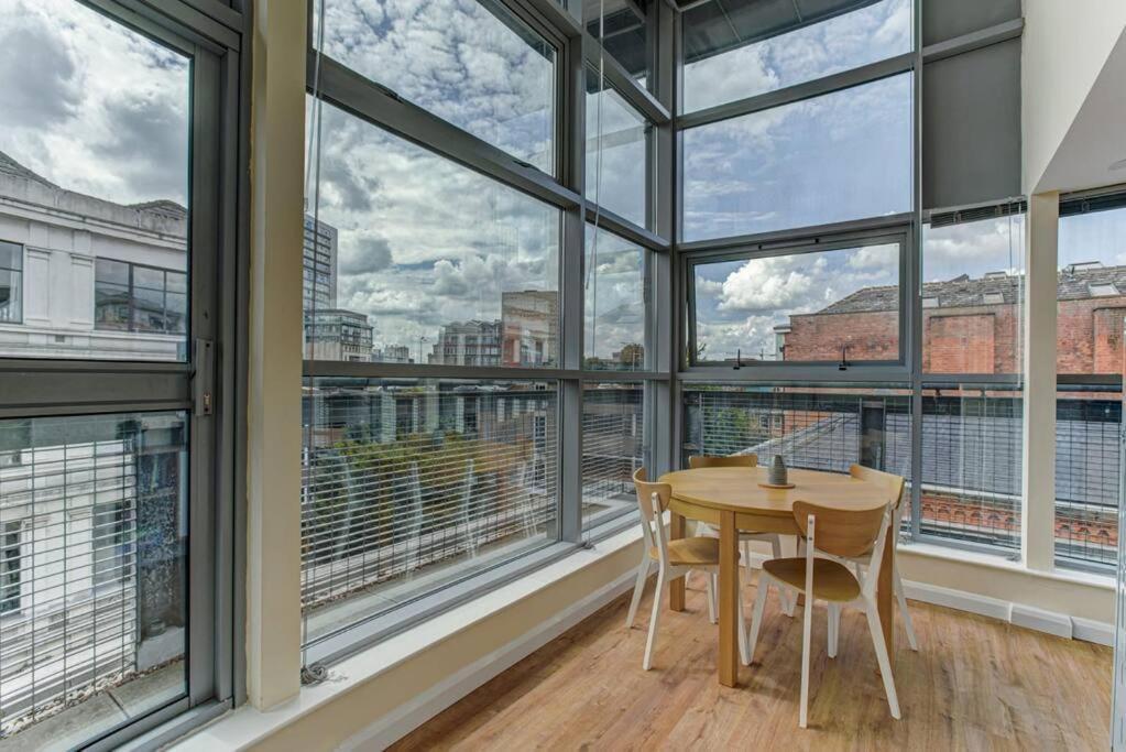 Superhost - Stunning Centre Penthouse Over Two Floors Manchester