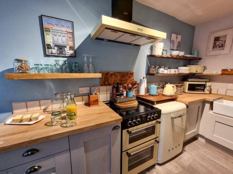 Stunning Luxury Vintage Duplex With Parking Manchester