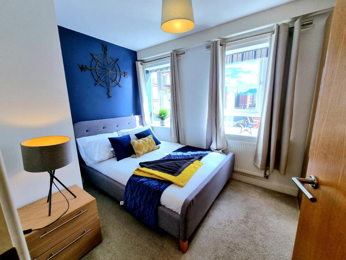 Apartment Luxury 2-bedroom Service With Balcony