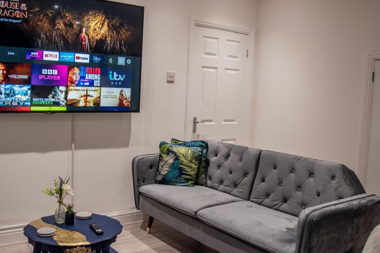 Bv Comfy Spacious 3 Bedroom House At Tatton Street Apartment