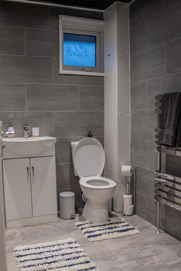 Bv Comfy Spacious 3 Bedroom House At Tatton Street Apartment *