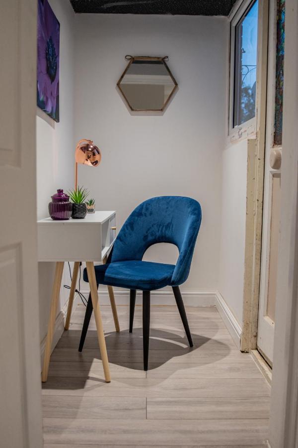 Bv Comfy Spacious 3 Bedroom House At Tatton Street