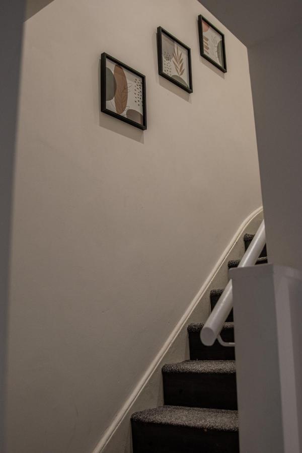 Apartment Bv Comfy Spacious 3 Bedroom House At Tatton Street Manchester