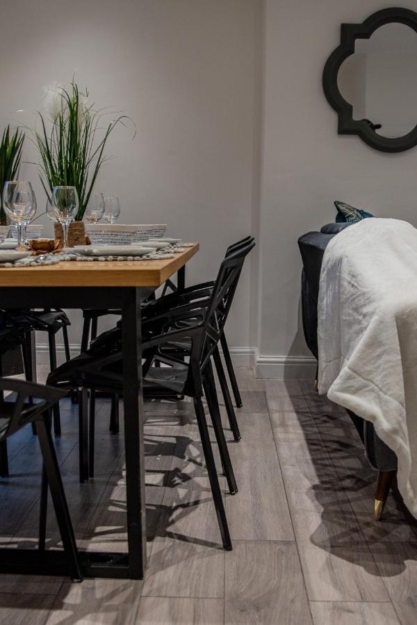 Apartment Bv Comfy Spacious 3 Bedroom House At Tatton Street Manchester