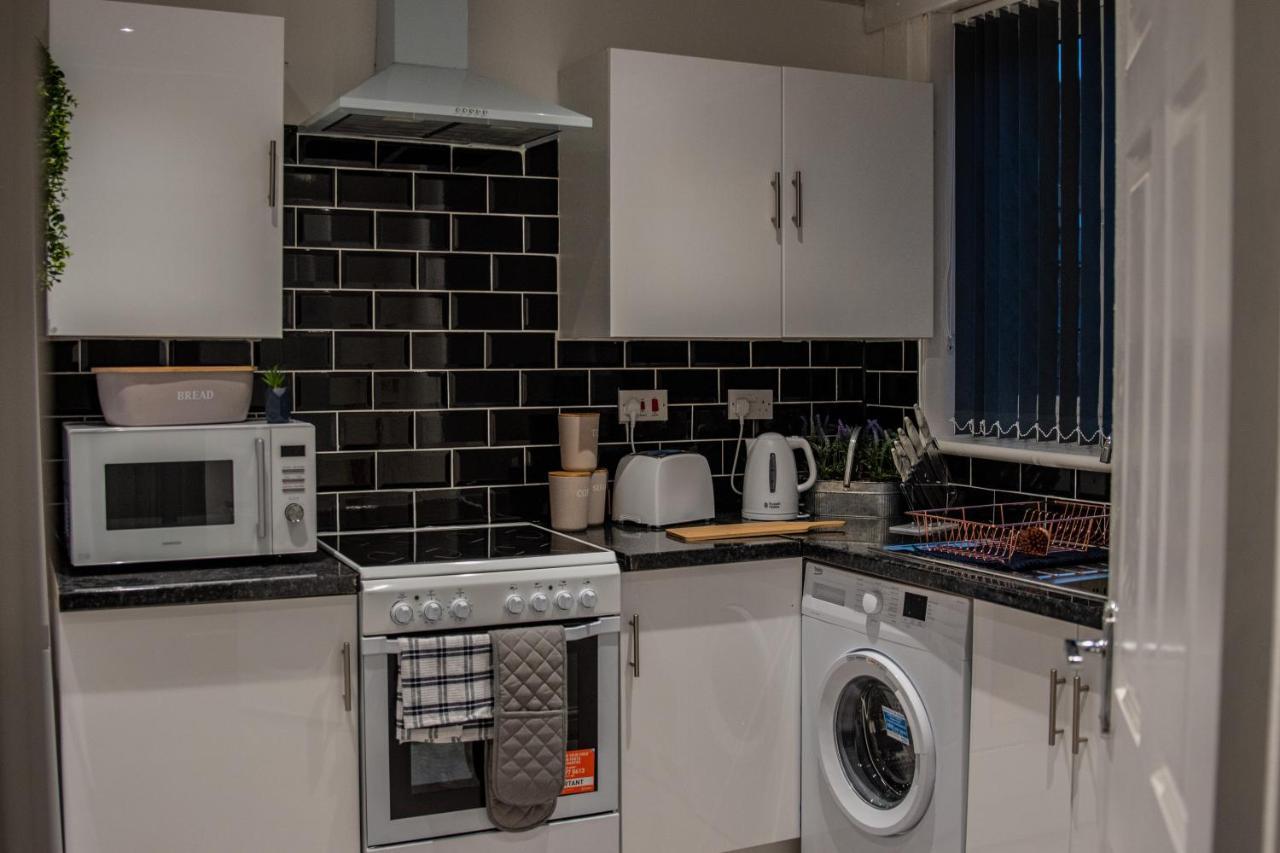 Bv Comfy Spacious 3 Bedroom House At Tatton Street * Manchester