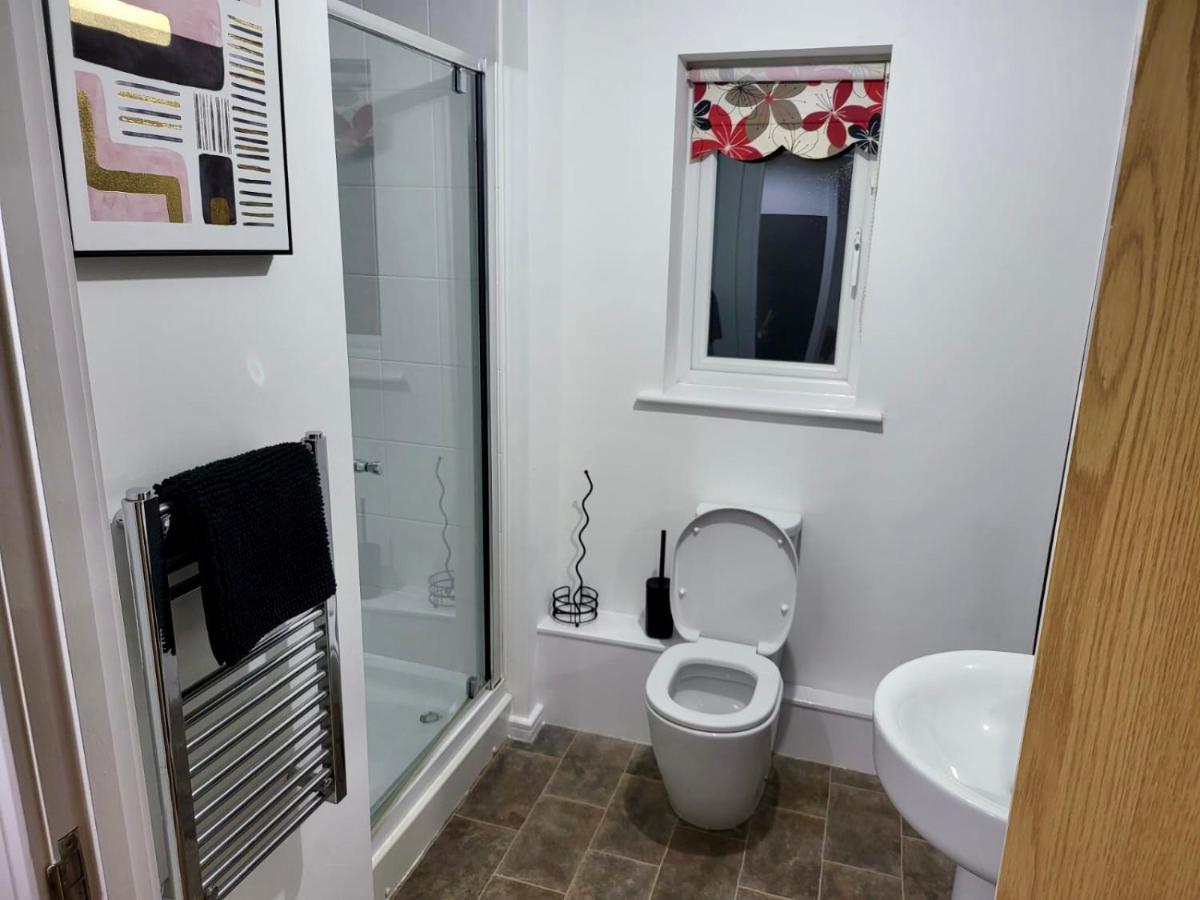 Modern & Stylish - Whyte Place Salford * Manchester