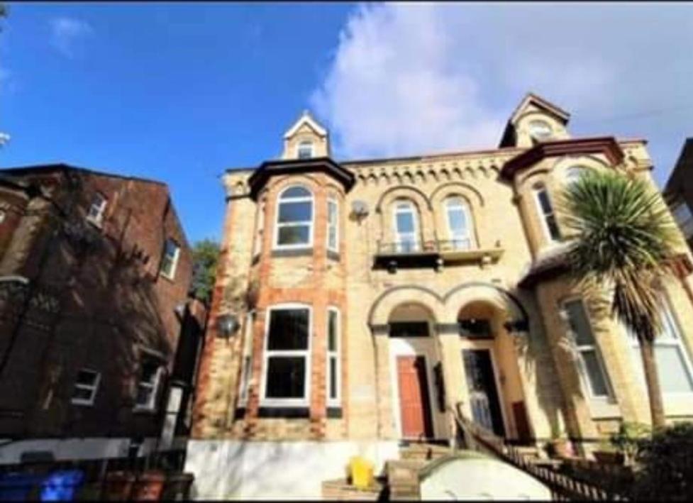1 Bed In Whaley Range - Up To 4 Sleep!! *