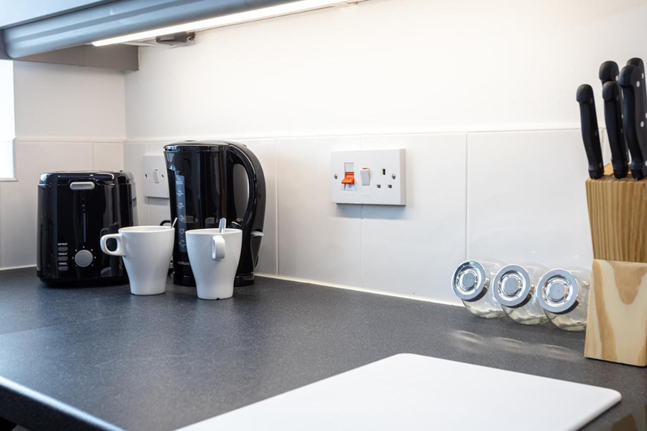Pillo Serviced - Trafford Apartment *